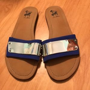 Circus by Sam Edelman flat sandals